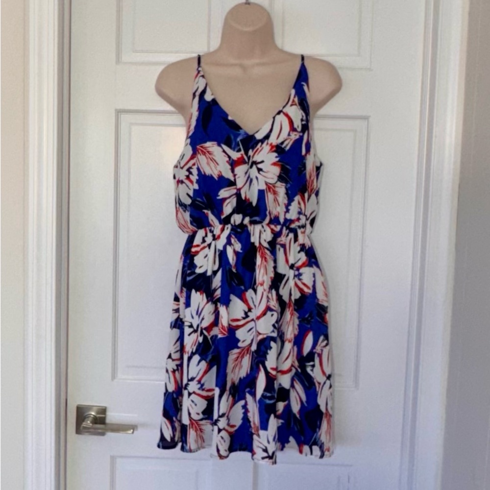 Soprano Floral V Neck Mini Dress Blue Red White Sleeveless M